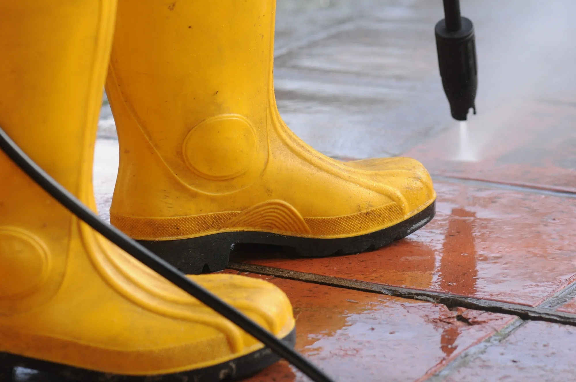 Protecting Your Investment: The Benefits of Regular Heavy Equipment Pressure Washing