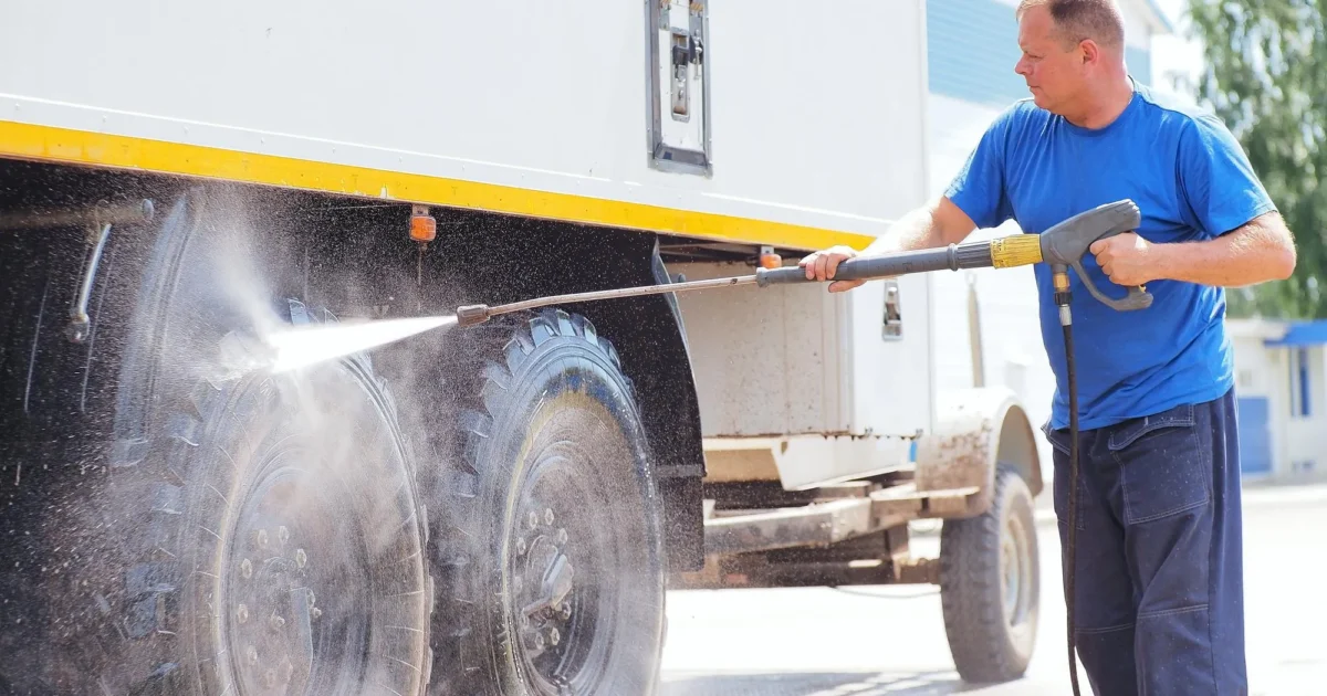 Truck & Trailer Wash The Secret to Maintaining a Professional Fleet